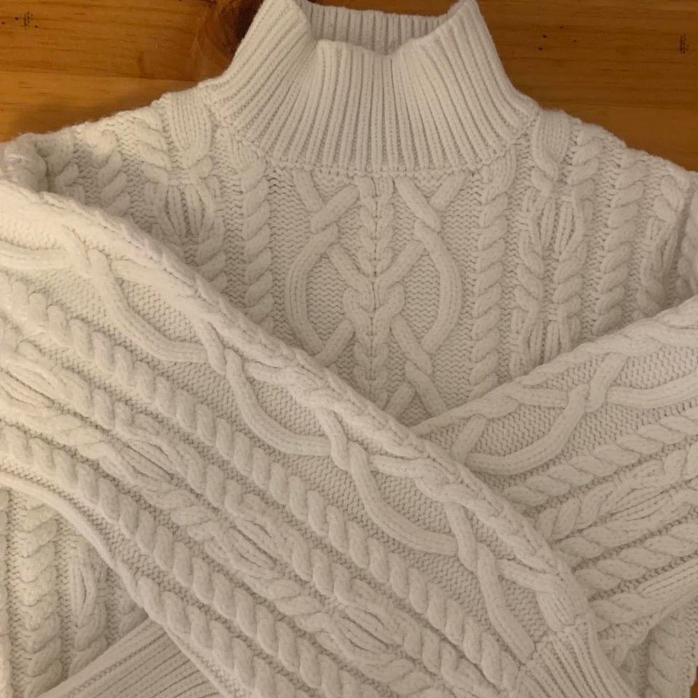 White Cropped Turtleneck